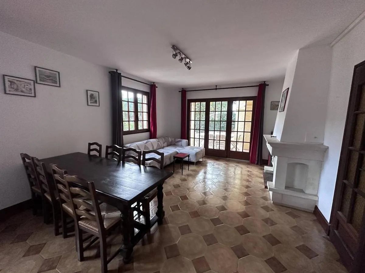 Location Familiale Aux Issambres : T4 Avec Piscine Partagee, Clim, A 350M De La Mer - Fr-1-768-38 location